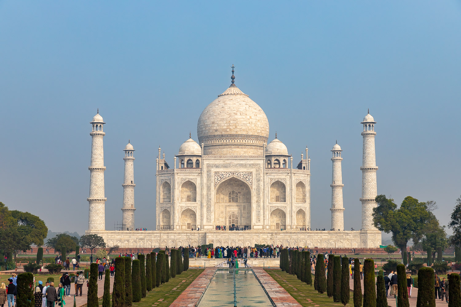 Taj Mahal landscape shot